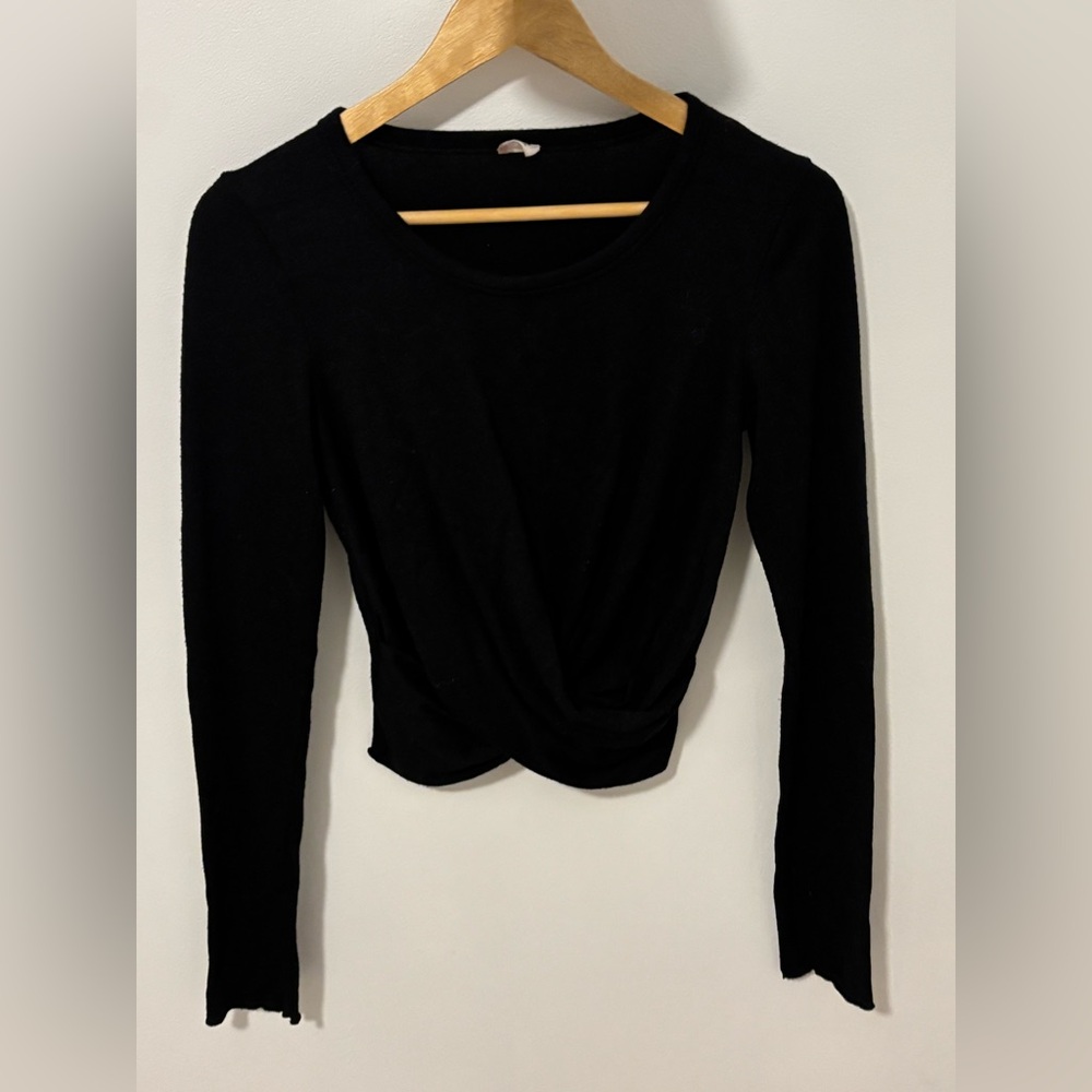 Wilfred Black Long-Sleeve Twist-Front Top